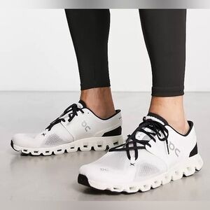 On Cloud Women’s X 3 Mesh Running Sneaker in Ivory & Black Sz US W5